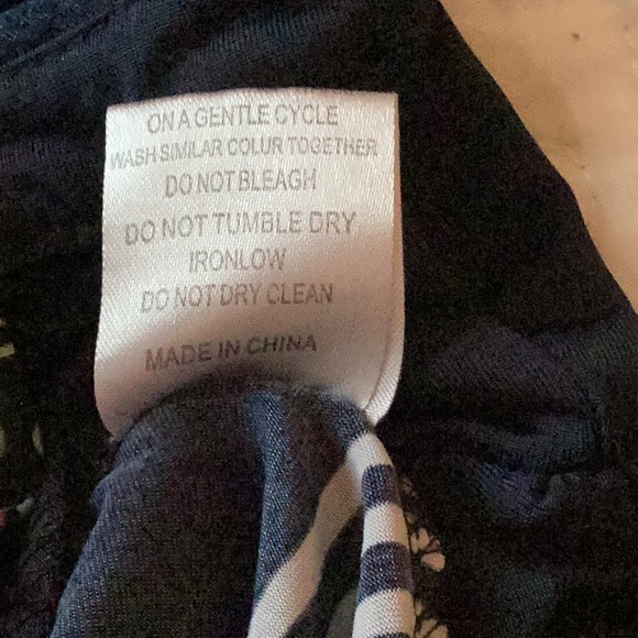 Size XL Tunic pleated detail - Picture 7 of 8